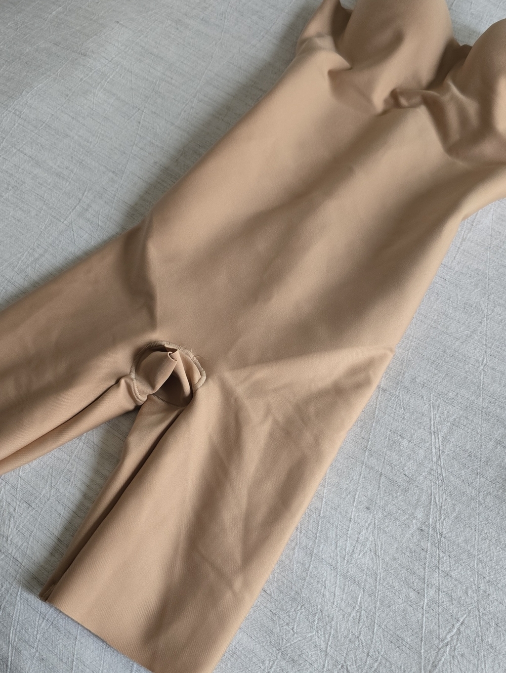 SKIMS Body Zoned Underwire Mid Thigh Bodysuit Size:XS Clay - Picture 5 of 10